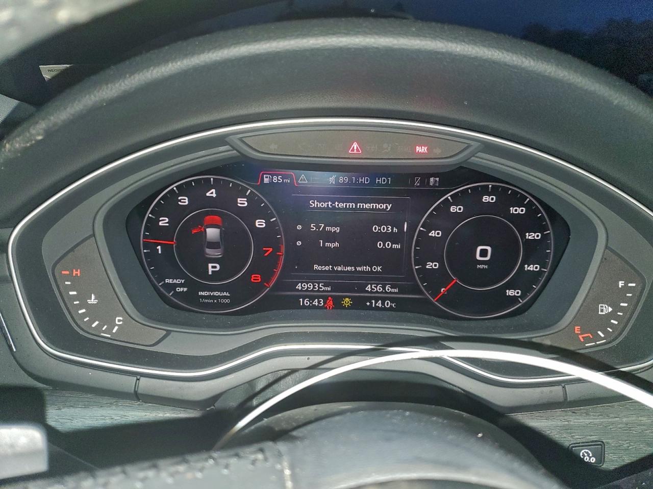 Audi A4 Premium Plus Image 10