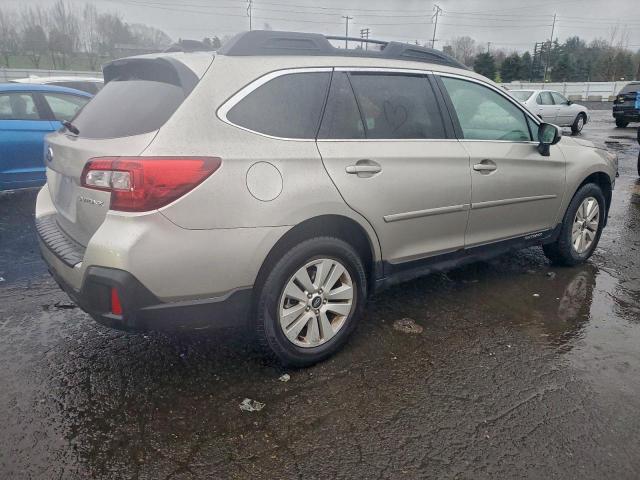 Subaru Outback 2.5i Premium Image 6