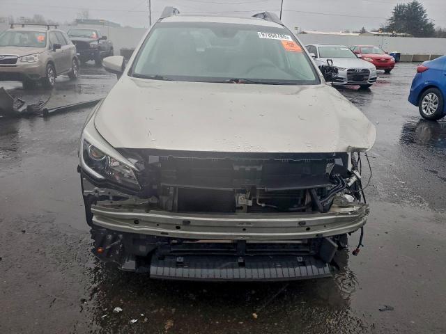 Subaru Outback 2.5i Premium Image 10