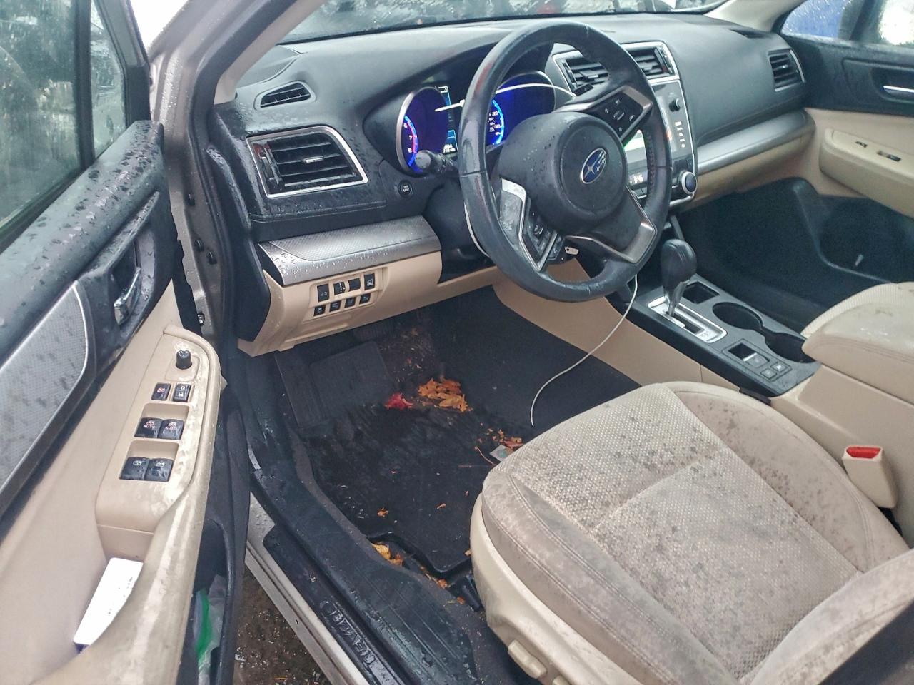 Subaru Outback 2.5i Premium Image 13