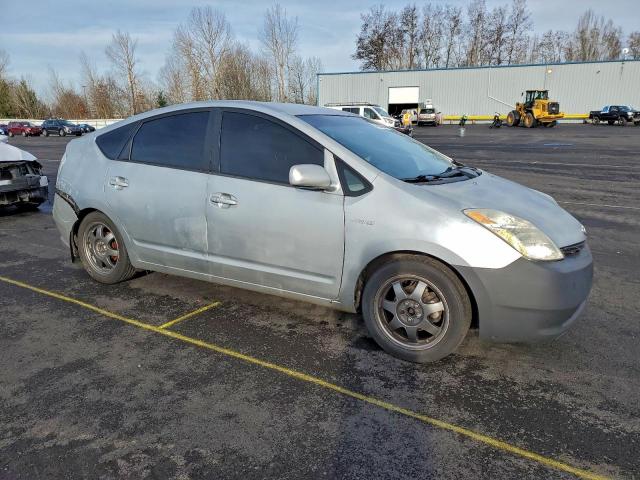 Toyota Prius Image 10