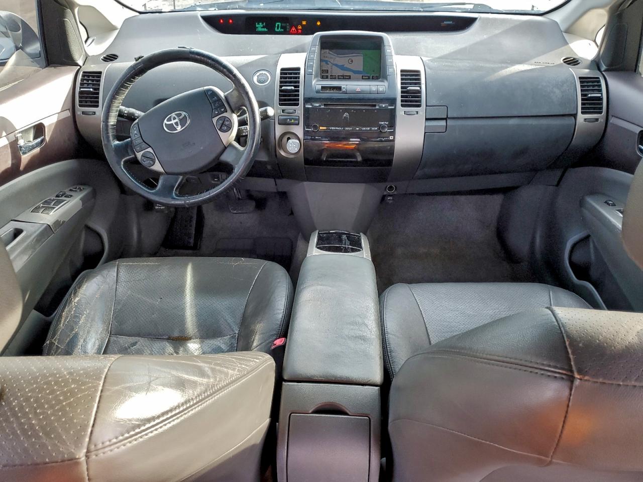 Toyota Prius Image 12