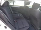Subaru Outback 2.5i Image 10