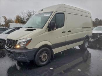  Salvage Mercedes-Benz Sprinter