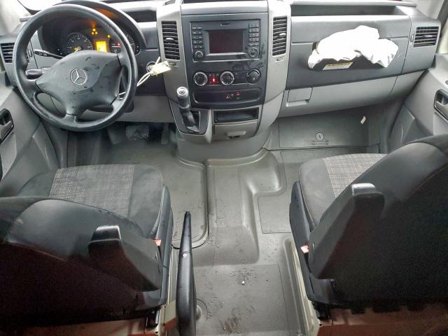 Mercedes-Benz Sprinter 3500 Image 9